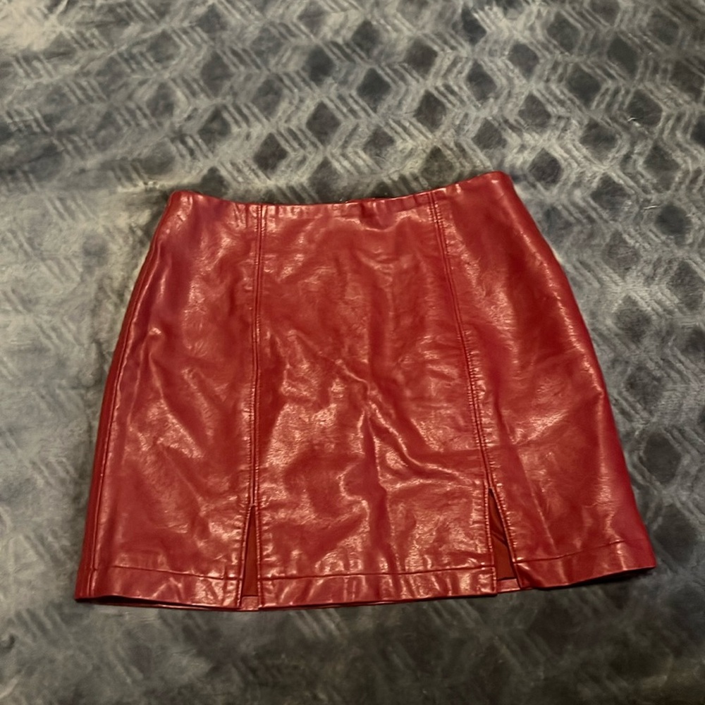 Dark red Forever 21 skirt 
Size small